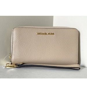 New Michael Kors Jet Set Travel Large Flat phone case Leather wallet Buff